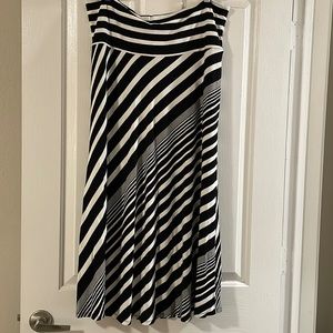 Gently worn Bobeau maxi skirt